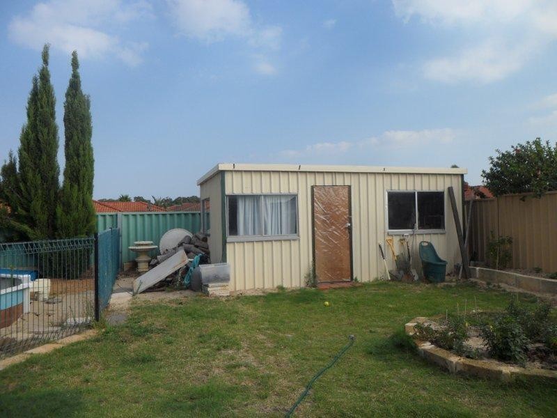 21 Lakewook Cove, Kenwick WA 6107