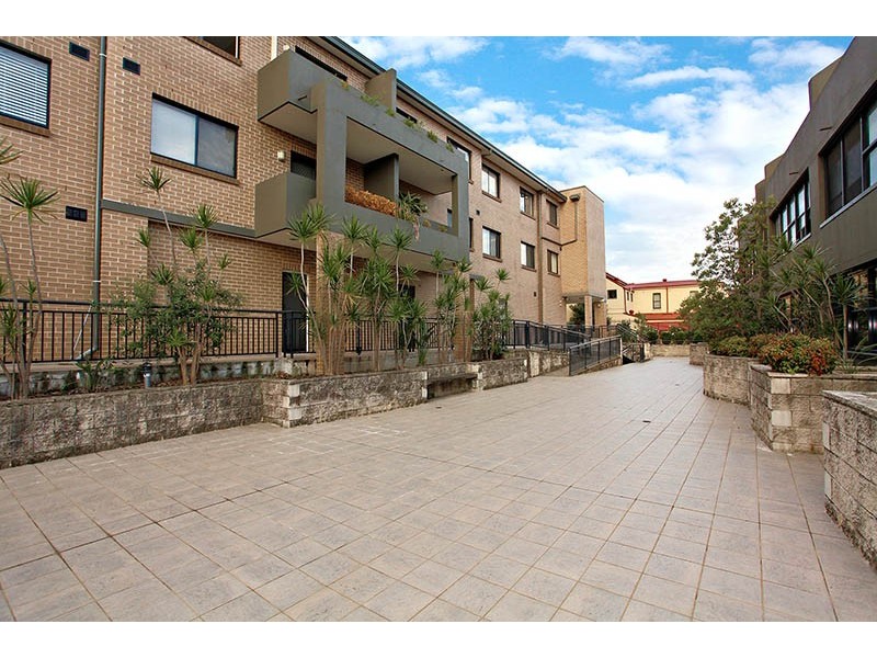 4/50 Carlton Crescent, Summer Hill NSW 2130