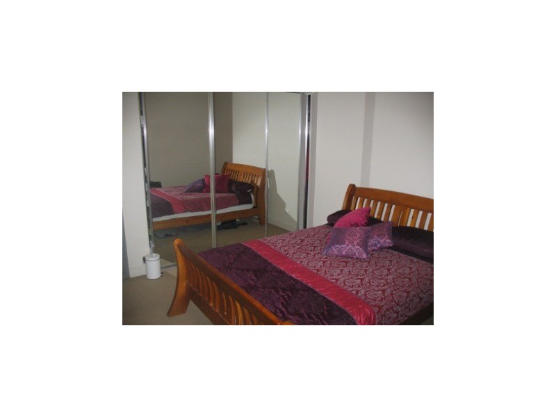 4 Lewis Avenue, Rhodes NSW 2138