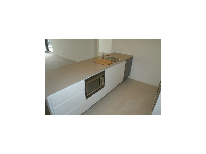 16 Shorline Drive, Rhodes NSW 2138