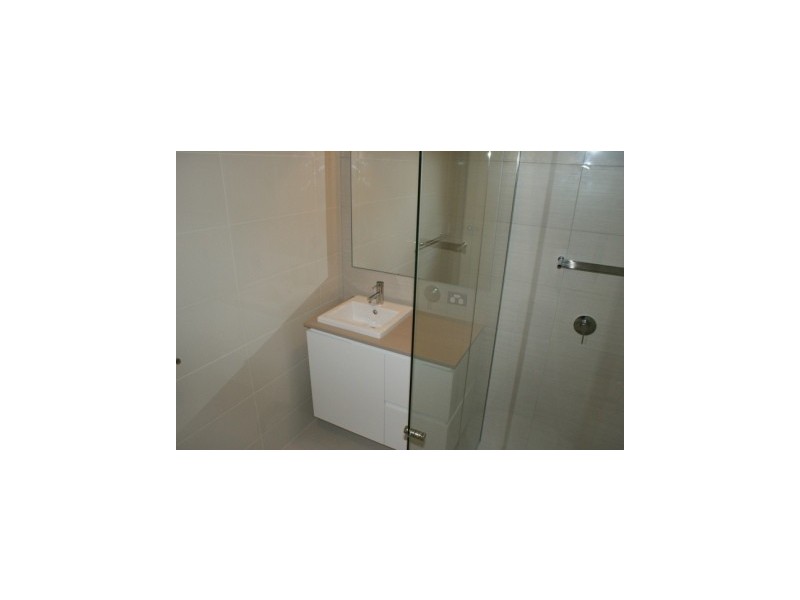 16 Shorline Drive, Rhodes NSW 2138