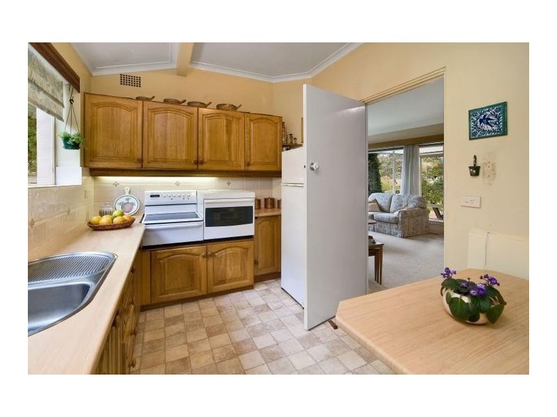 8 Kallaroo Rd, Riverview NSW 2066