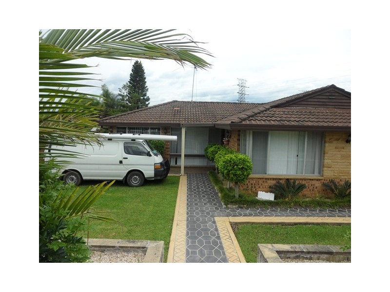 Edensor Park NSW 2176