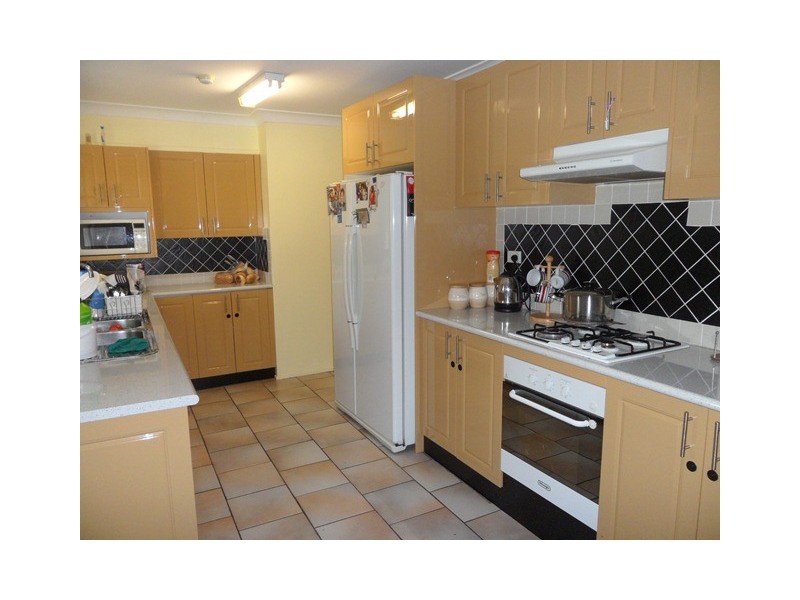 Edensor Park NSW 2176