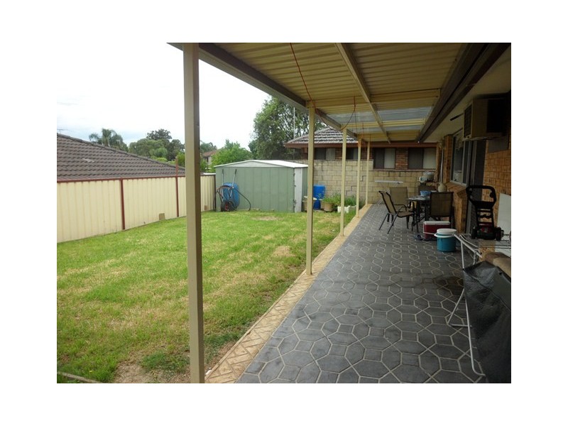 Edensor Park NSW 2176