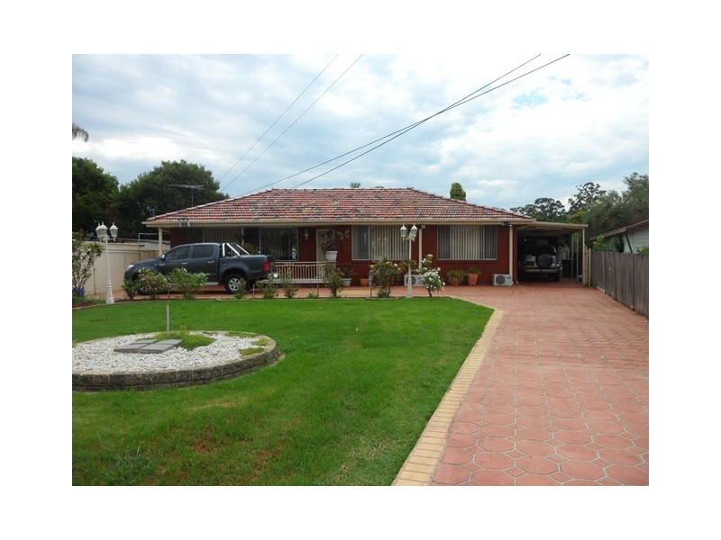 Fairfield West NSW 2165