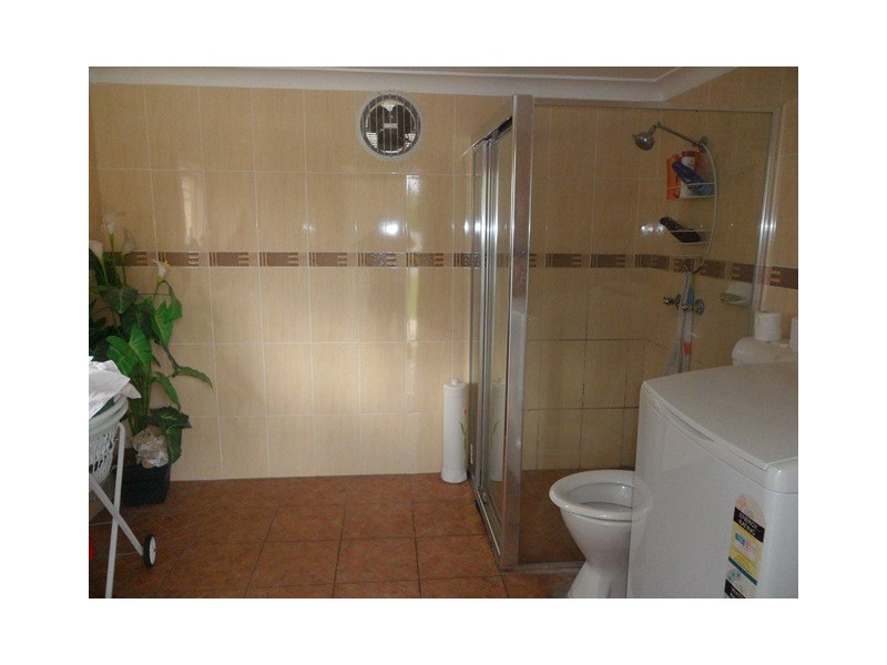 Fairfield West NSW 2165