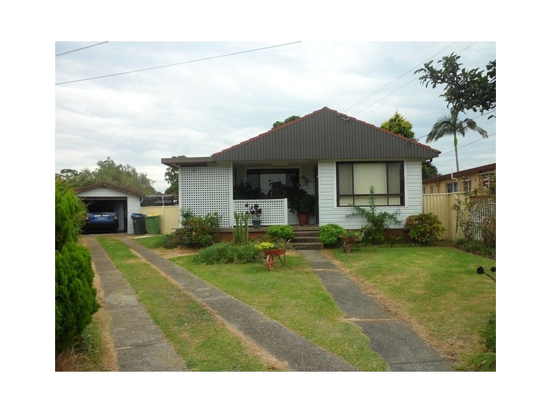 Fairfield West NSW 2165