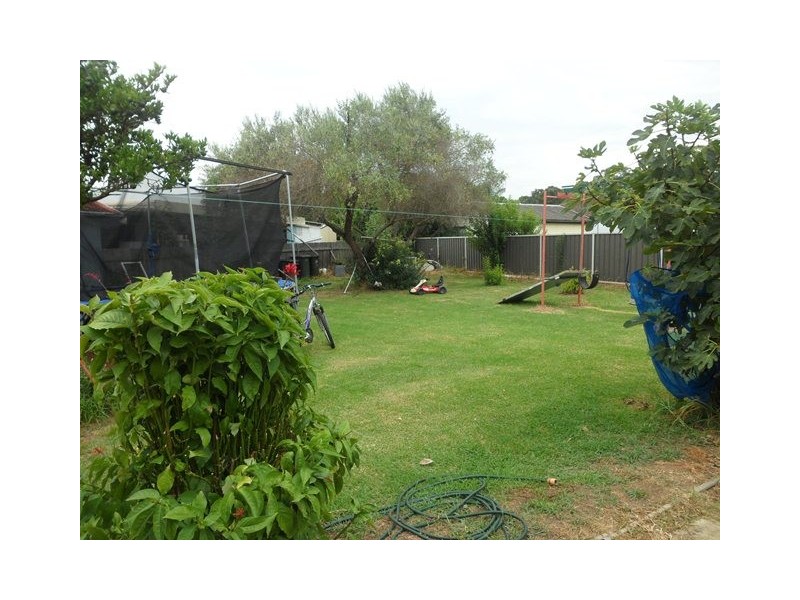 Fairfield West NSW 2165