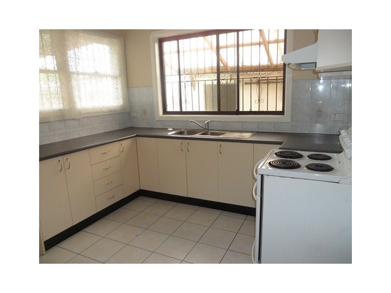 Fairfield West NSW 2165