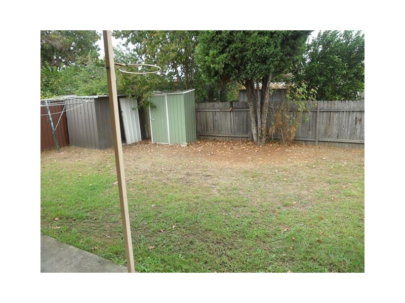 Fairfield West NSW 2165