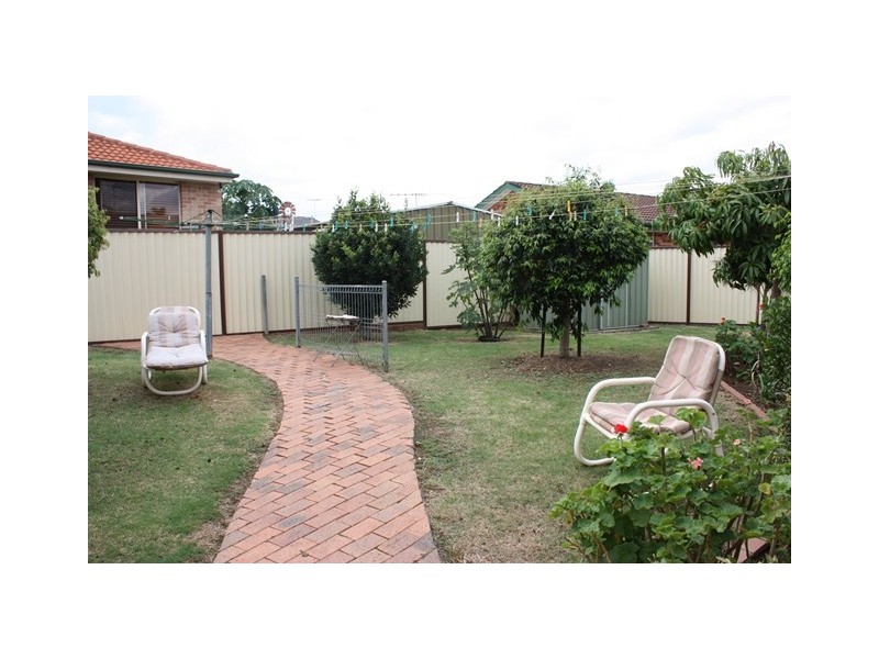 Greenfield Park NSW 2176