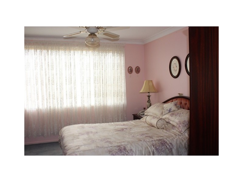 Greenfield Park NSW 2176