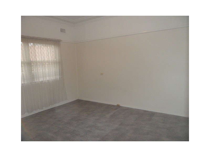 Canley Heights NSW 2166