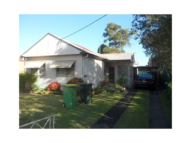 Fairfield NSW 2165