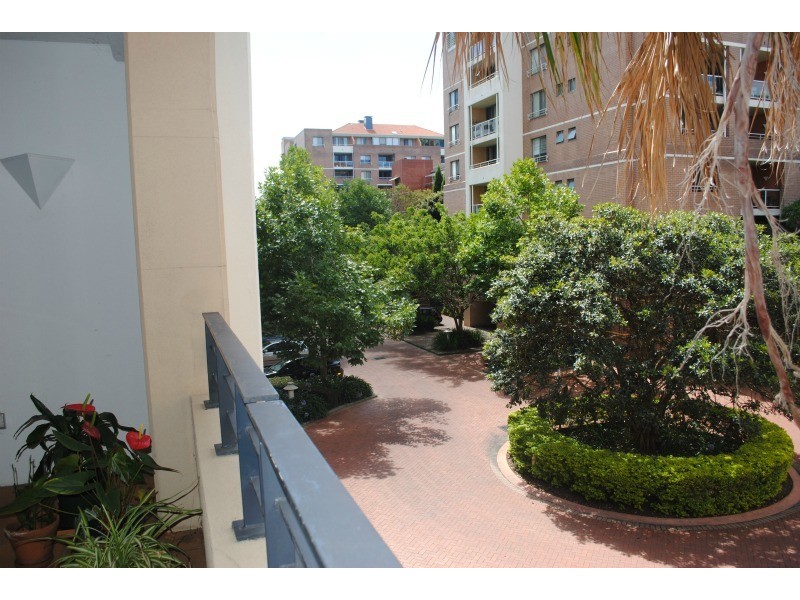 F01/780 Bourke Street, Redfern NSW 2016