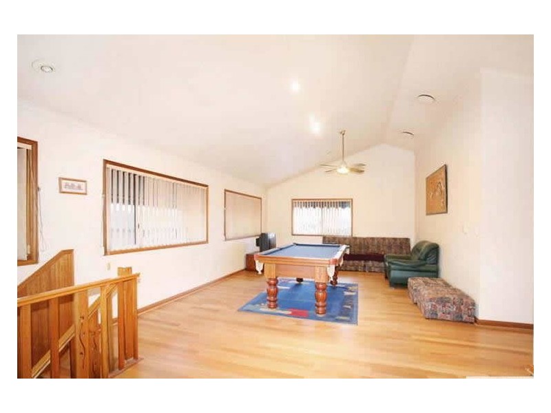 42 Casino Rd, Greystanes NSW 2145