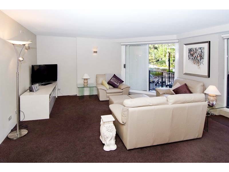 2 Elizabeth Bay Rd, Elizabeth Bay NSW 2011