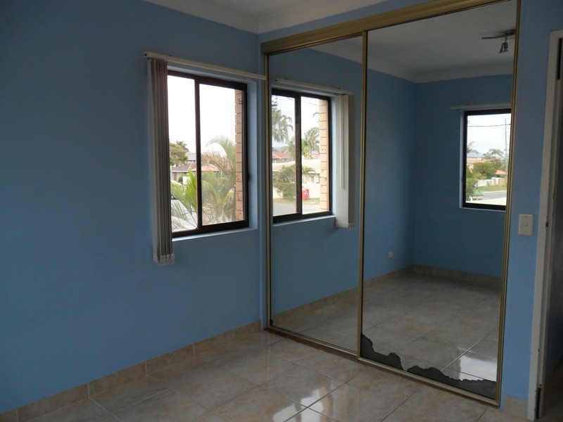 14 TE PETERS DR, Broadbeach Waters QLD 4218