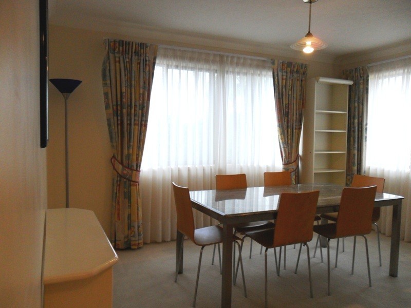 2/33 SURFERS AVE, Mermaid Beach QLD 4218