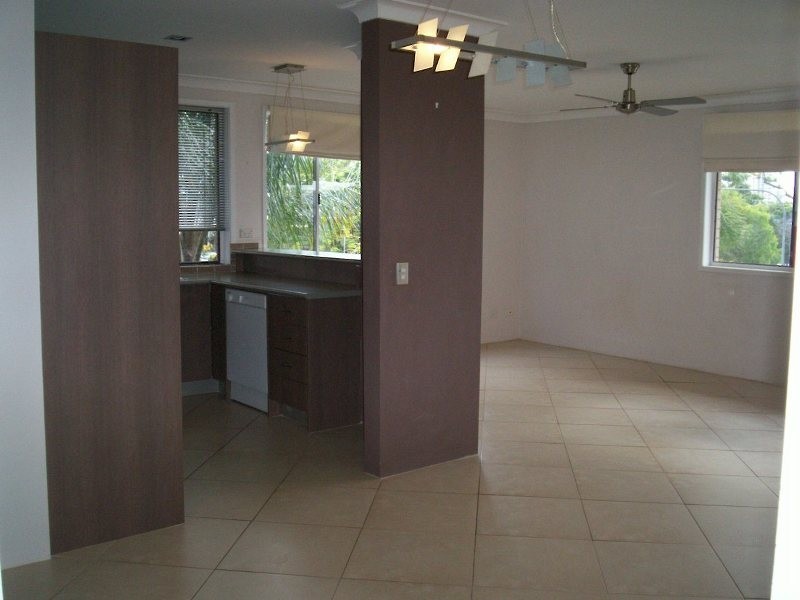 Broadbeach Waters QLD 4218