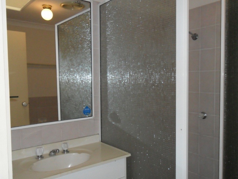 1/32 GLEN EAGLES DR, Robina QLD 4226