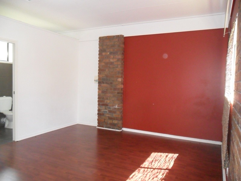 24 HOKITIKA ST, Broadbeach Waters QLD 4218