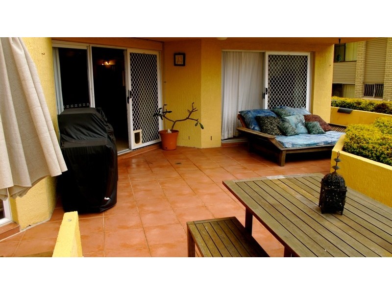 2/1324 Gold Coast Hwy, Palm Beach QLD 4221