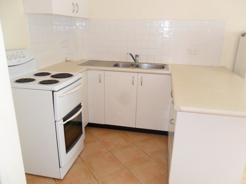 3/11 LEONARD AVE, Surfers Paradise QLD 4217