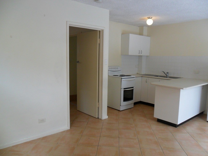 3/11 LEONARD AVE, Surfers Paradise QLD 4217