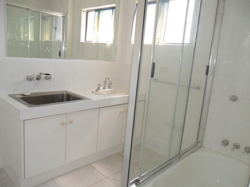 5/30 DUET DR, Mermaid Waters QLD 4218