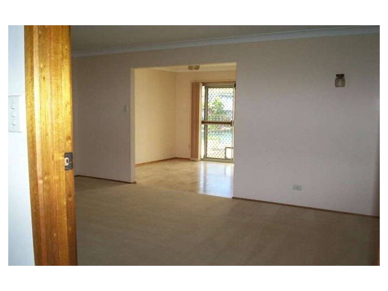 114 Sunshine Blvd, Mermaid Waters QLD 4218