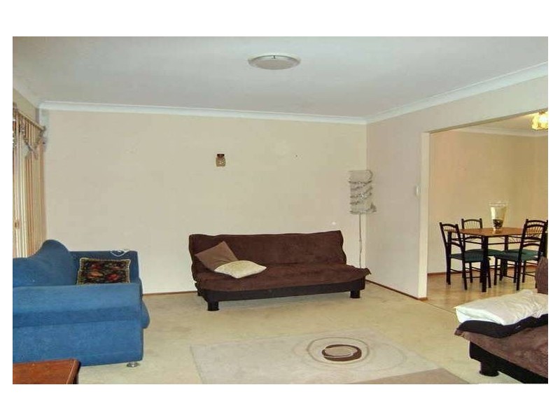 114 Sunshine Blvd, Mermaid Waters QLD 4218