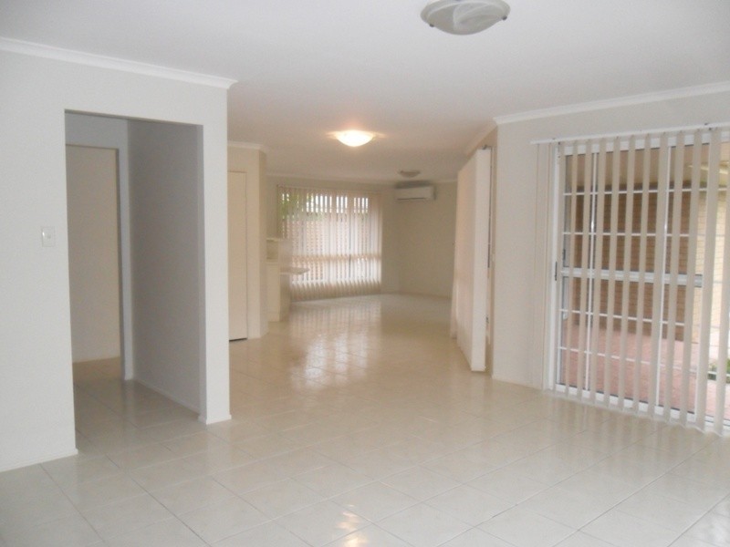 4 BIMINI CRT, Clear Island Waters QLD 4226