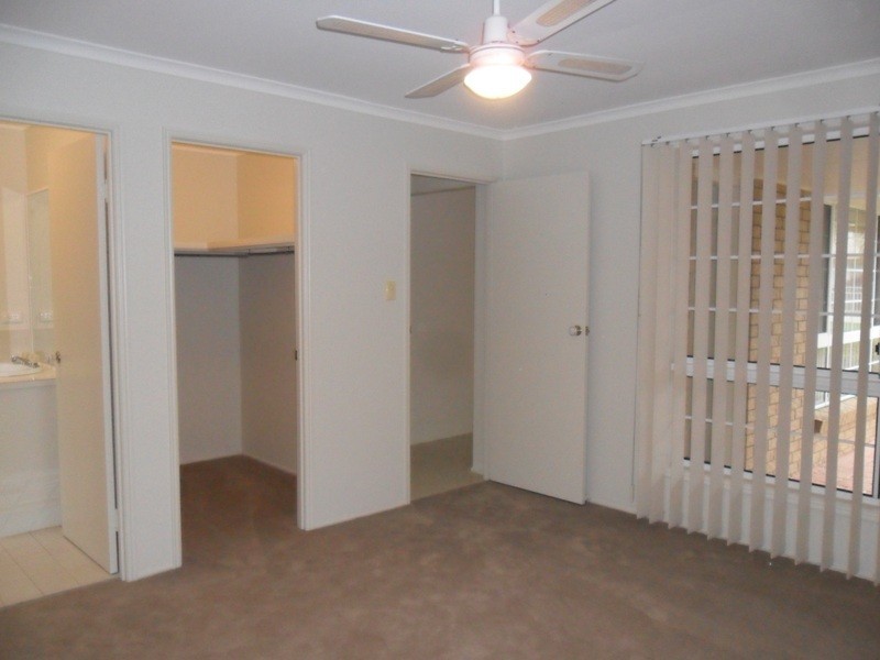 4 BIMINI CRT, Clear Island Waters QLD 4226