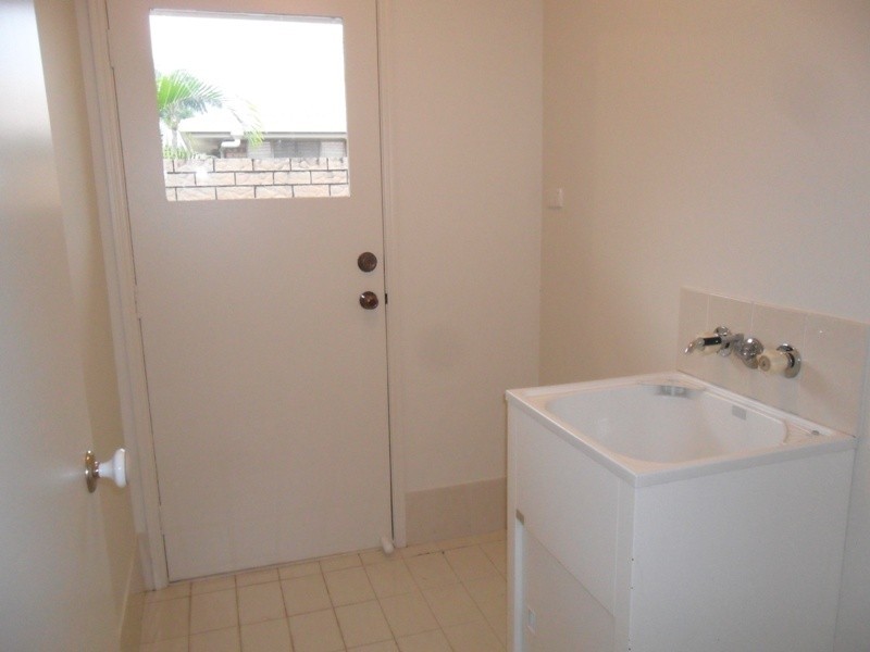 4 BIMINI CRT, Clear Island Waters QLD 4226