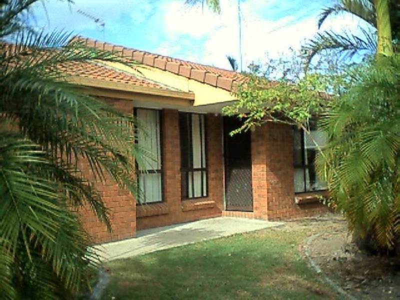 5 GLADFUL CRT, Varsity Lakes QLD 4227