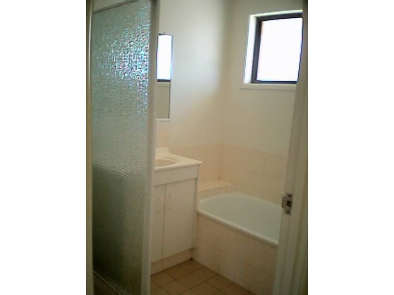5 GLADFUL CRT, Varsity Lakes QLD 4227