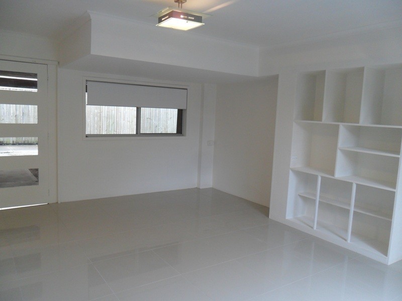 1/6 ADORI ST, Surfers Paradise QLD 4217