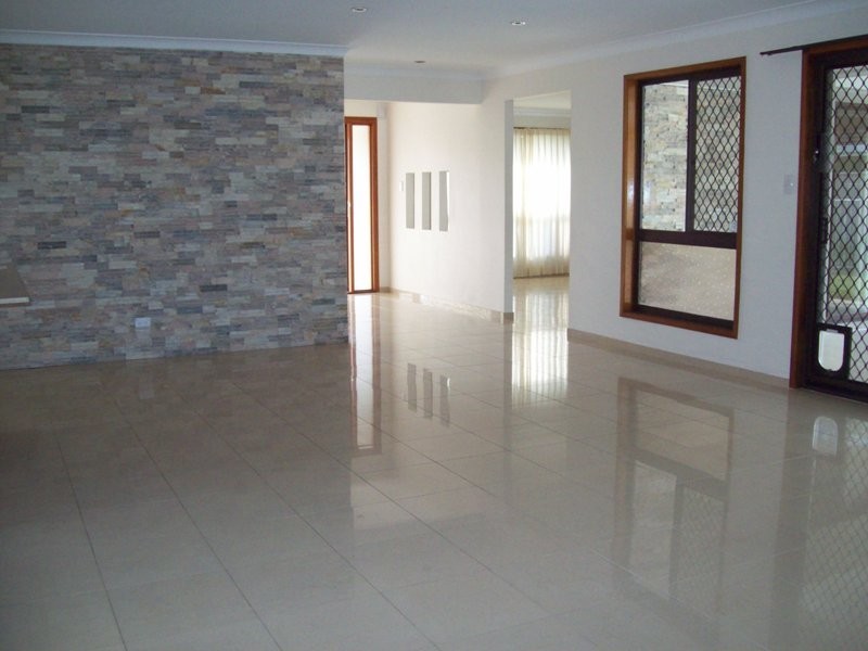 159 Barrier Reef Dr, Mermaid Waters QLD 4218
