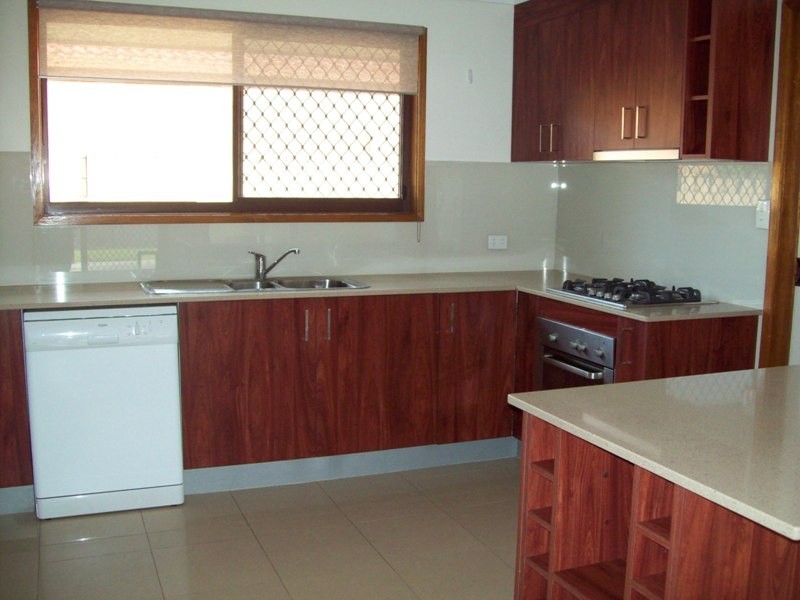 159 Barrier Reef Dr, Mermaid Waters QLD 4218