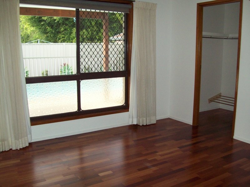 159 Barrier Reef Dr, Mermaid Waters QLD 4218