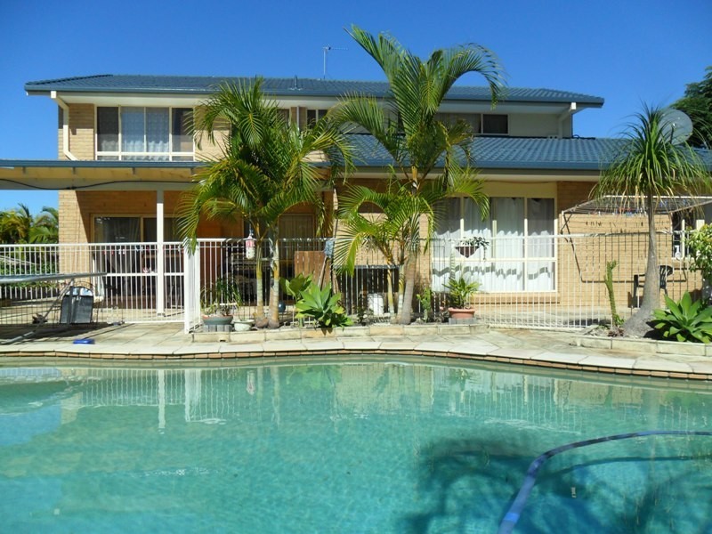 17 Everest St, Southport QLD 4215