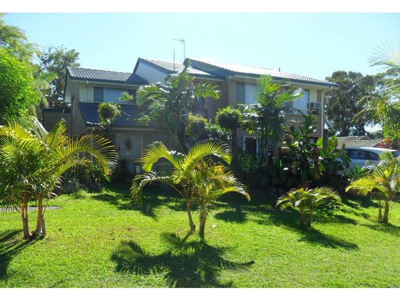 17 Everest St, Southport QLD 4215