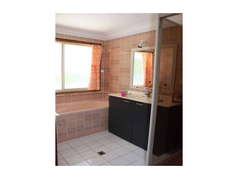 17 Everest St, Southport QLD 4215