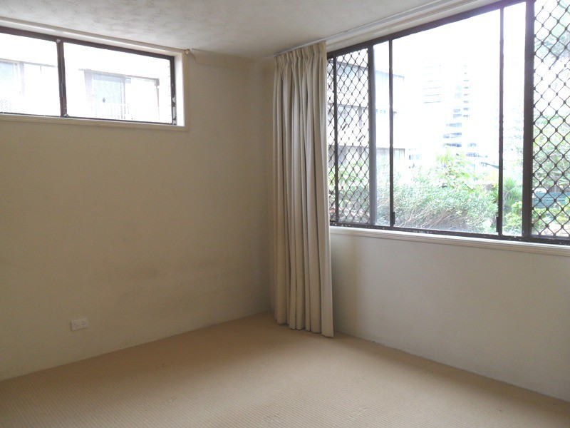 137 OLD BURLEIGH RD, Broadbeach QLD 4218