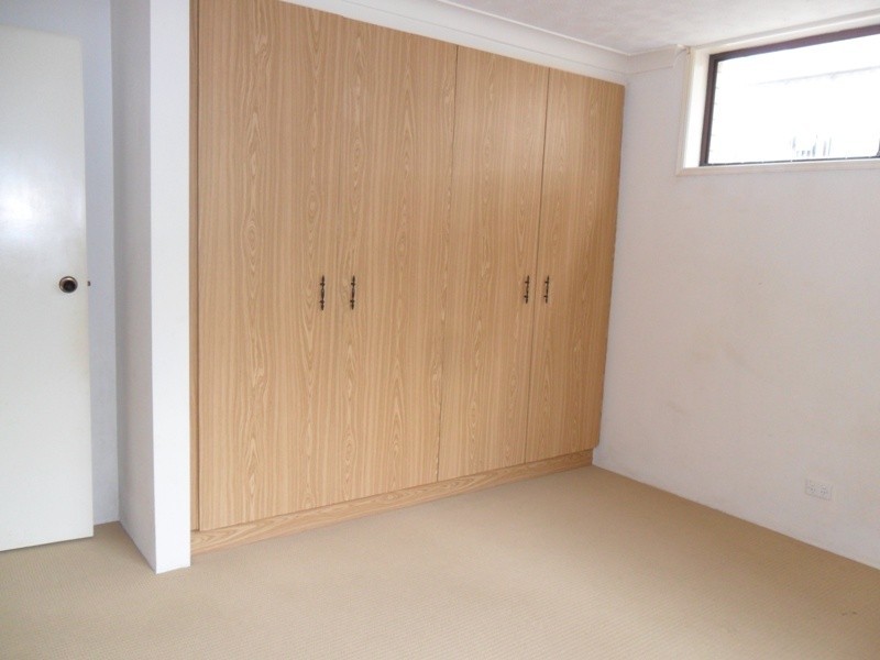 137 OLD BURLEIGH RD, Broadbeach QLD 4218