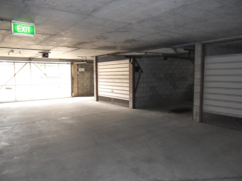 137 OLD BURLEIGH RD, Broadbeach QLD 4218