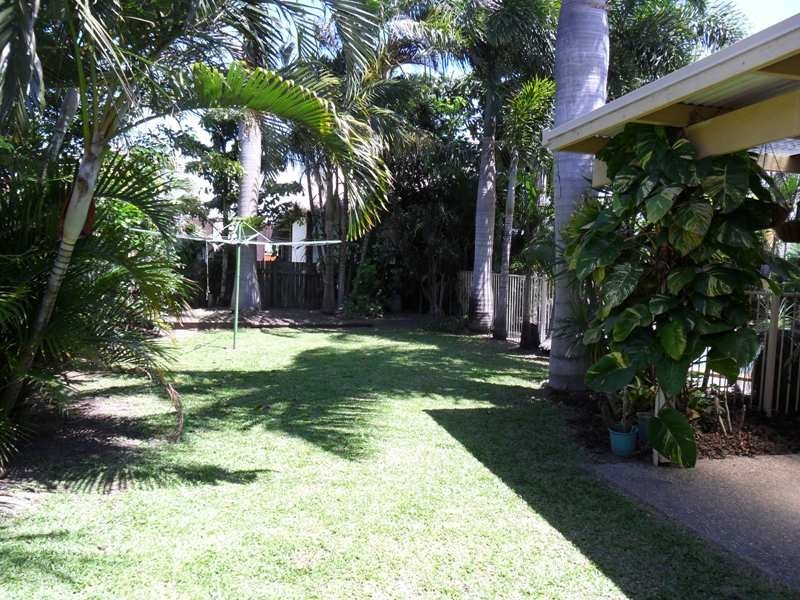 28 WAITOMO ST, Broadbeach Waters QLD 4218