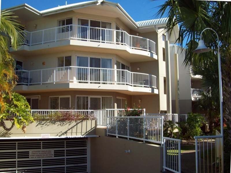 45/16 CRESCENT AVE, Mermaid Beach QLD 4218